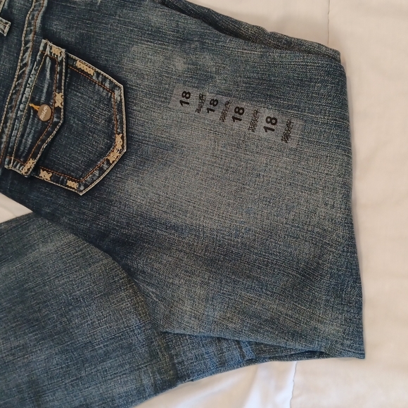 Thread Market Dark Wash Denim Jeans Wide Leg FLARE 18 - Picture 3 of 9